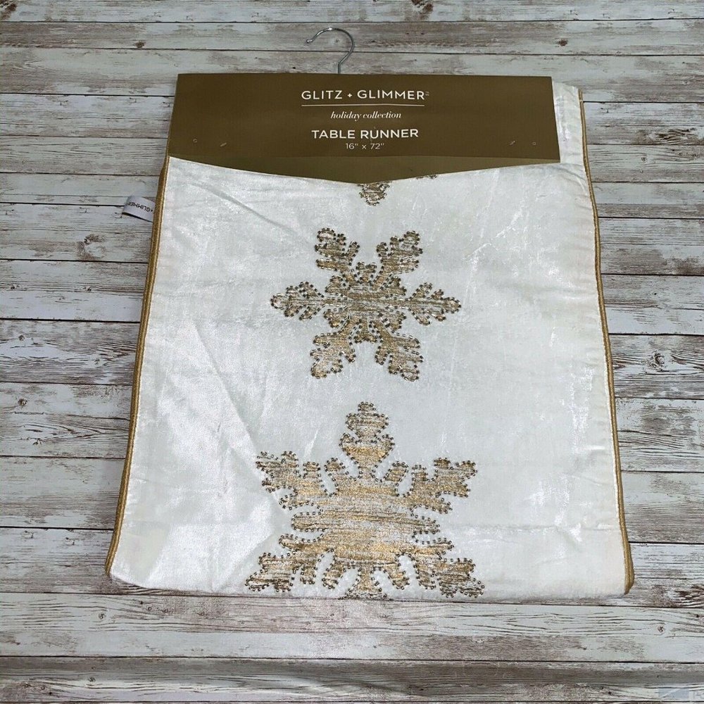 GLITZ & GLIMMER Christmas Holiday Tablerun…